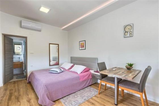 Apartment Olive Tree Медулин Екстериор снимка